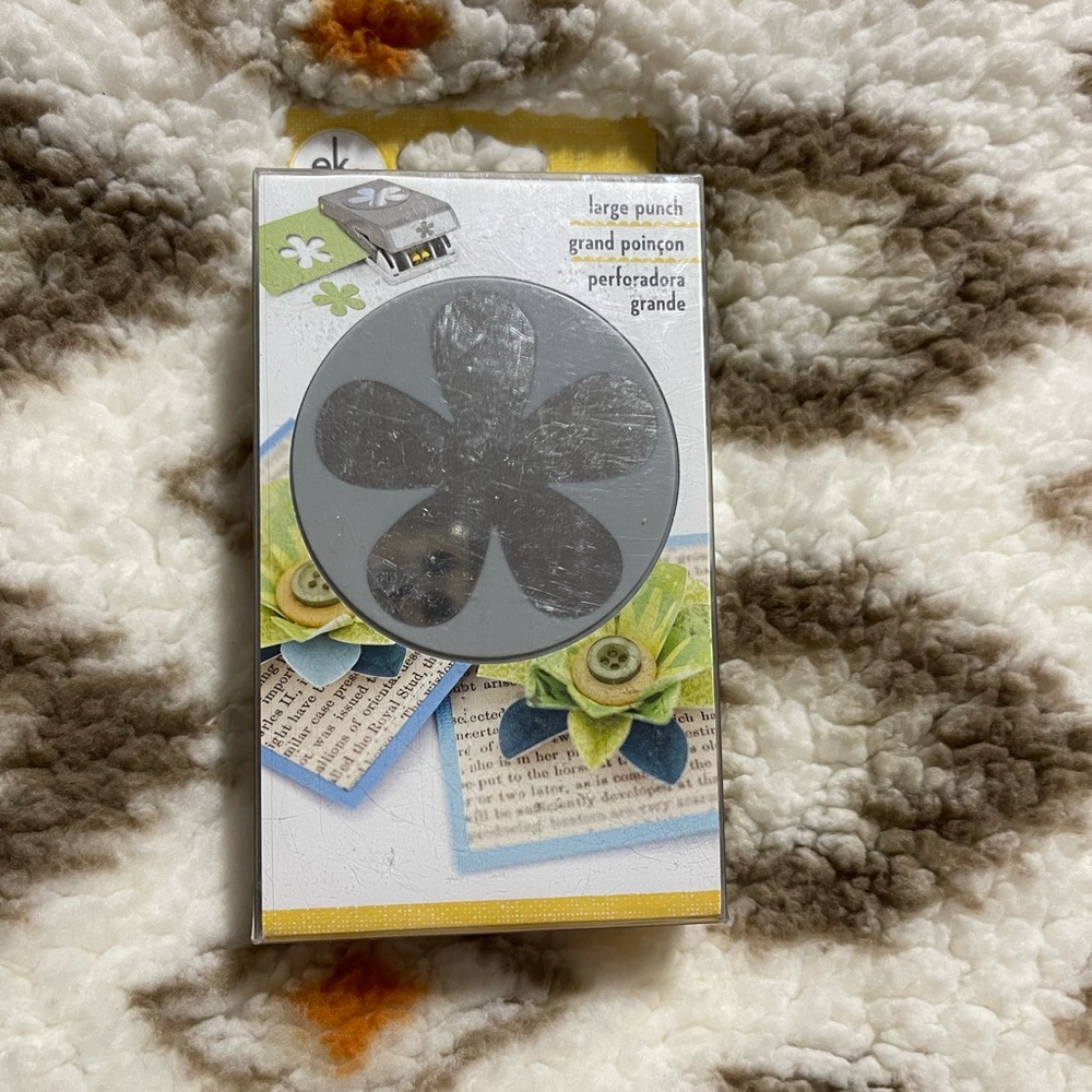 Large flower punch tool